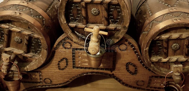 Barils et robinets en bois images stock Barils et robinets en bois images stock