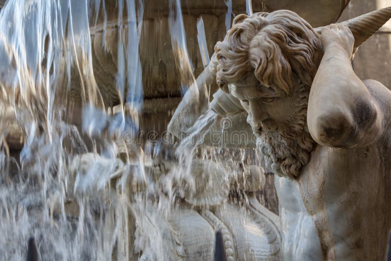 Barokke fontein in het historische deel het eiland van van Catanië, Sicilië royalty-vrije stock afbeelding Barokke fontein in het historische deel het eiland van van Catanië, Sicilië royalty-vrije stock afbeelding