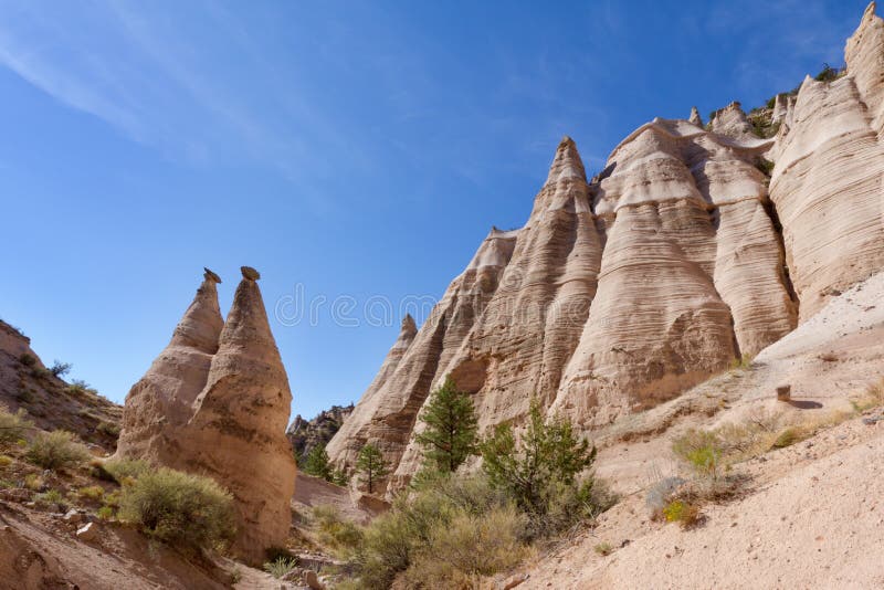 A barraca de Kasha-Katuwe balanç o monumento nacional fotografia de stock royalty free