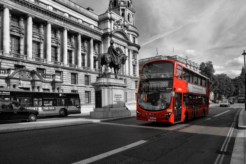 Autocarro vermelho imagem de stock royalty free