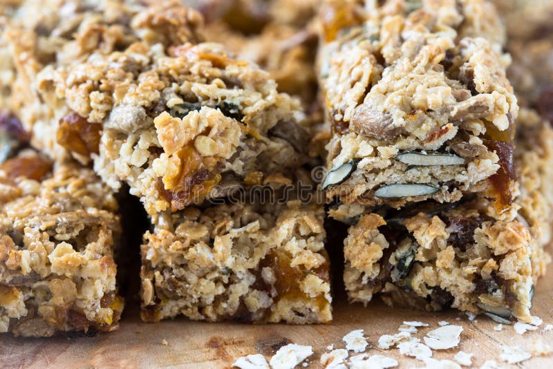 Barras De Granola Hechas En Casa Sanas Imagen de archivo Imagen de fresco, ingrediente 47227505