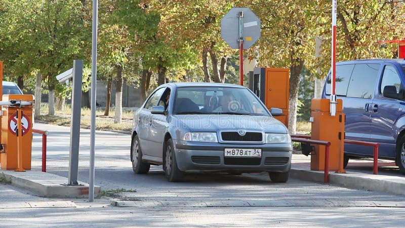 Barreira autom?tica da seguran?a no estacionamento