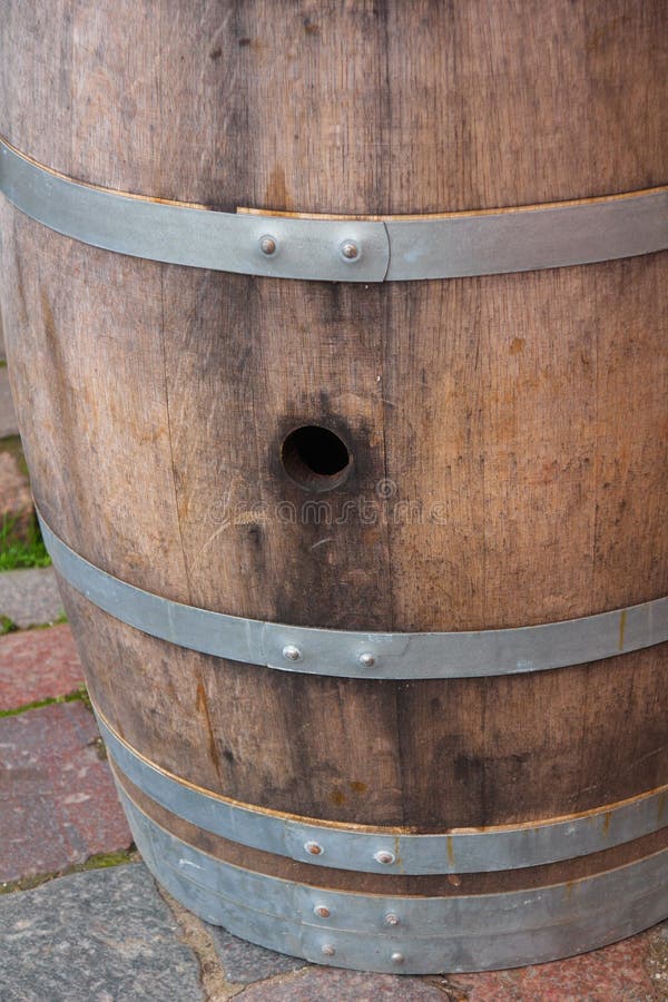 Barrel with metal rings stock image. Image of rusty, rings 42287093