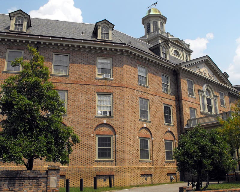 Barrett Hall William and Mary Stock Image Image of academic, colonial 6108697