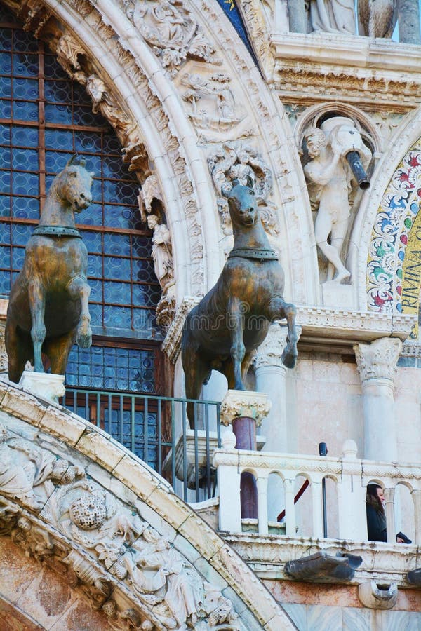 Basilica del ` s di St Mark, cavalli, a Venezia, l'Italia immagine stock Basilica del ` s di St Mark, cavalli, a Venezia, l'Italia immagine stock