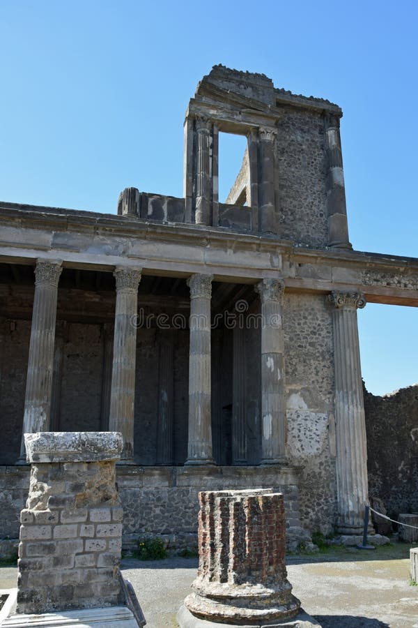 Réplica De Cavalo De Troia No Sítio Arqueológico De Troy Hisarlik