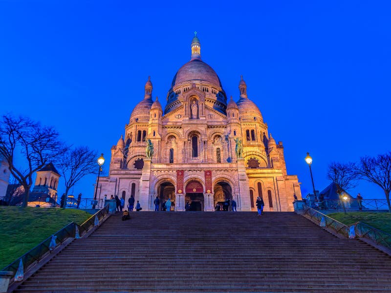 Basilica of Sacre Coeur in Montmartre in Paris France at twilight royalty free stock photos Basilica of Sacre Coeur in Montmartre in Paris France at twilight royalty free stock photos
