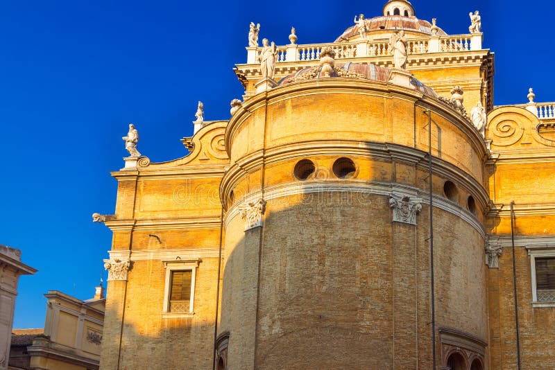 BasilikadiSanta Maria della Steccata katolsk kyrka i Parma, Emilia-Romagna, Italien royaltyfria foton BasilikadiSanta Maria della Steccata katolsk kyrka i Parma, Emilia-Romagna, Italien royaltyfria foton