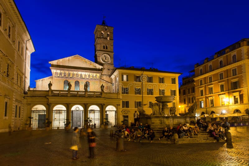 Basilikan av vår dam i Trastevere (basilikadien Santa Maria i Trastevere), Rome arkivfoto Basilikan av vår dam i Trastevere (basilikadien Santa Maria i Trastevere), Rome arkivfoto