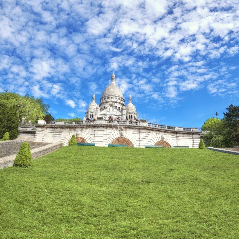 Basilique de Sacre-Coeur dans Montmartre, Paris photo stock Basilique de Sacre-Coeur dans Montmartre, Paris photo stock