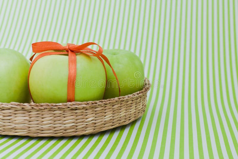 Basket of green apples stock image. Image of healthcare 30410675