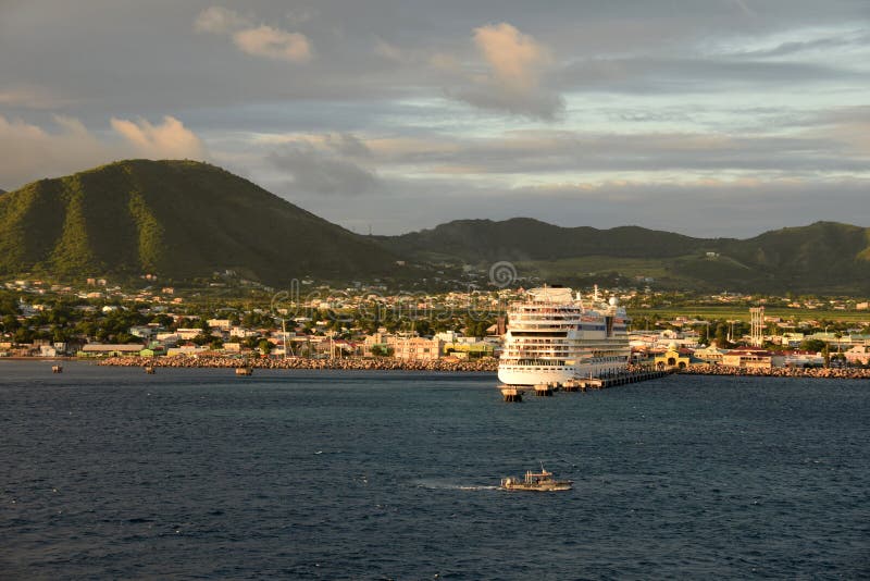 Basseterre huvudstad av St Kitts och Nevis royaltyfri foto Basseterre huvudstad av St Kitts och Nevis royaltyfri foto