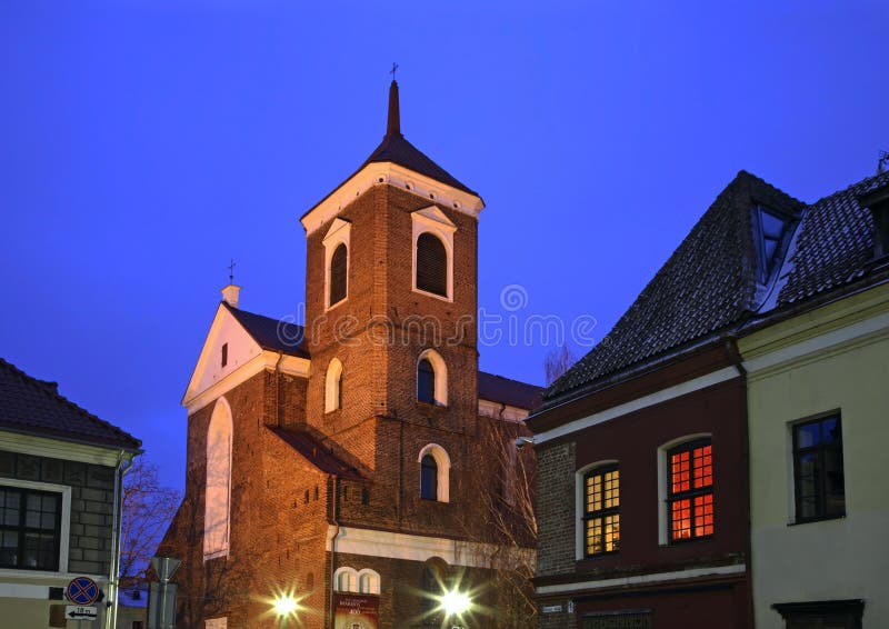 Basílica da catedral de St Peter e de St Paul em Kaunas lithuania imagens de stock Basílica da catedral de St Peter e de St Paul em Kaunas lithuania imagens de stock