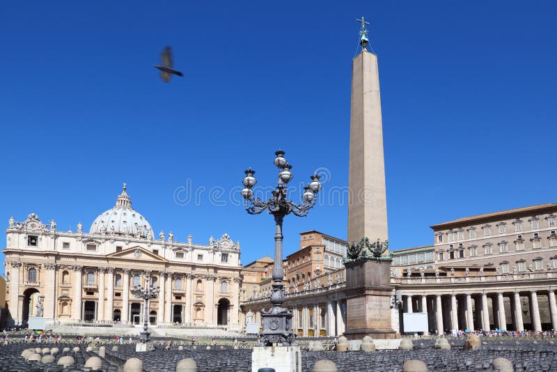 Basílica de St. Peter e obelisk