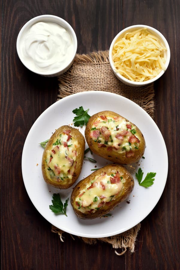 Batatas recheadas assadas imagens de stock royalty free