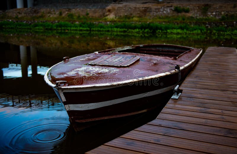 Bateau de Brown photos libres de droits Bateau de Brown photos libres de droits