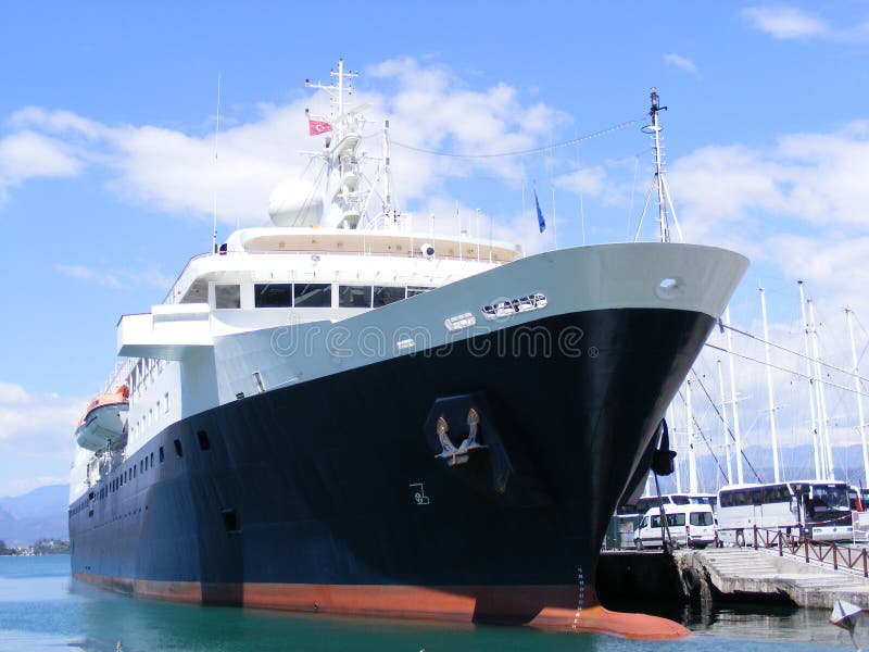 Bateau de croisière images libres de droits Bateau de croisière images libres de droits