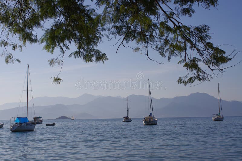 Bateaux et yachts photographie stock Bateaux et yachts photographie stock