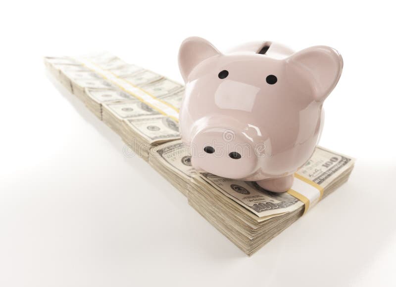 Batería guarra rosada en la fila del dinero imágenes de archivo libres de regalías Batería guarra rosada en la fila del dinero imágenes de archivo libres de regalías