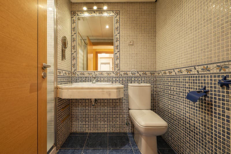 Bathroom with Marble Sink, Mirror Integrated into the Wall with Borders