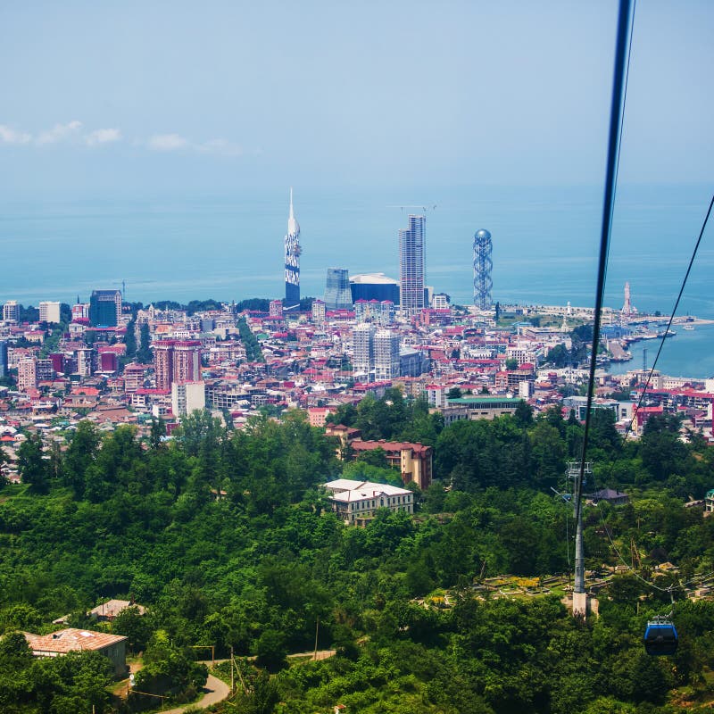 BATUMI, ΓΕΩΡΓΊΑ - 20 ΙΟΥΛΊΟΥ: άποψη από cableway καμπινών στοκ φωτογραφία BATUMI, ΓΕΩΡΓΊΑ - 20 ΙΟΥΛΊΟΥ: άποψη από cableway καμπινών στοκ φωτογραφία