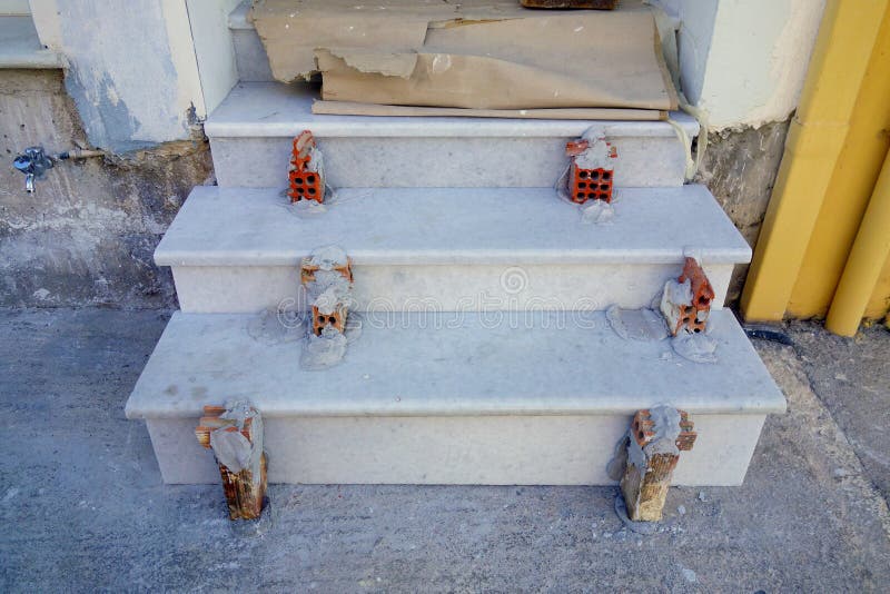 Bau; Marmorplatten auf konkreten Schritten, Griechenland stockfotografie Bau; Marmorplatten auf konkreten Schritten, Griechenland stockfotografie