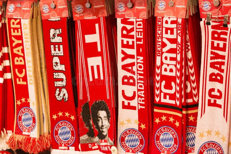 Bayern Munich fläktar sjalar arkivfoton Bayern Munich fläktar sjalar arkivfoton