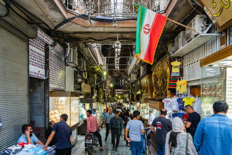Bazar magnífico en la ciudad de Teherán, Irán foto de archivo libre de regalías Bazar magnífico en la ciudad de Teherán, Irán foto de archivo libre de regalías