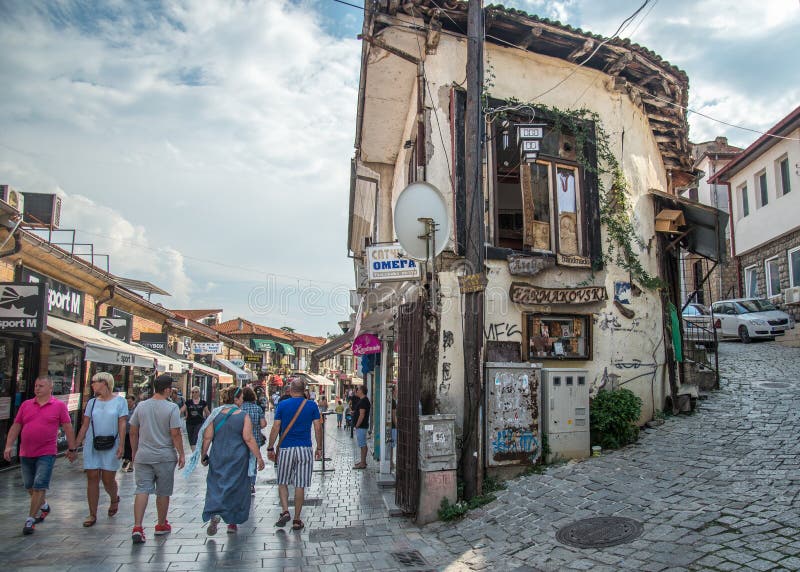 BAZAR VIEJO, SKOPJE, MACEDONIA-AUGUST 31,2018 Foto de archivo editorial - de desigual, europeo: 150938948