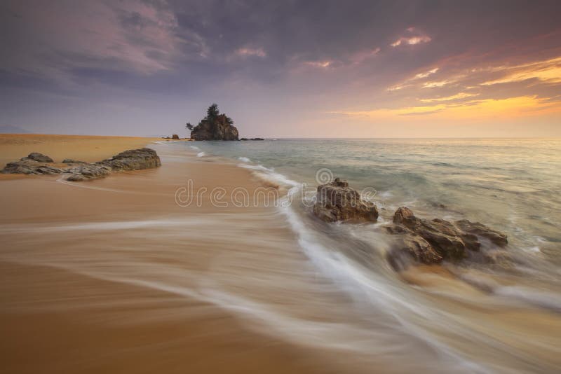 Beach Backgrounds, Beach Wallpapers, Beautiful Beach HD Stock Photo - Image  of beautiful, beach: 228905270
