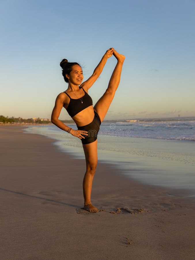 The Ultimate Guide to Yoga Handstands for Beginners — Yoga Room Hawaii