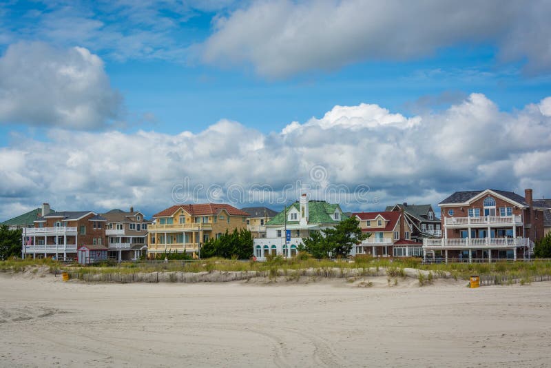 Beachfronthuizen in Ventnor-Stad, New Jersey royalty-vrije stock afbeeldingen Beachfronthuizen in Ventnor-Stad, New Jersey royalty-vrije stock afbeeldingen