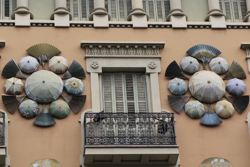 Beau coup de la conception architecturale dans la maison Bruno cuadros, à Barcelone, Espagne images libres de droits