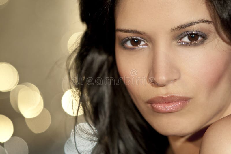 Beau femme hispanique de Latina jeune image stock Beau femme hispanique de Latina jeune image stock