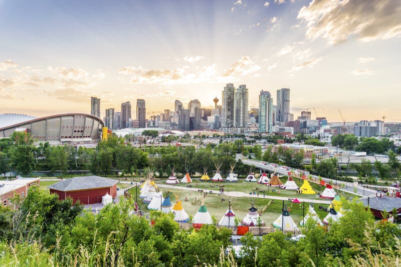 Beau panorama de Calgary, Alberta, Canada photographie stock libre de droits Beau panorama de Calgary, Alberta, Canada photographie stock libre de droits