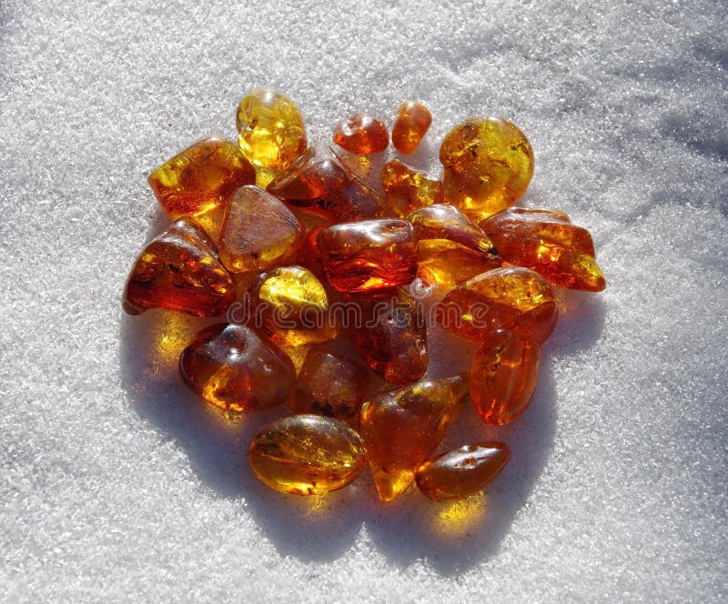 In fact, amber is not a stone, but the petrified resin of ancient conifers. For amber to form, special climatic conditions and many millions of years are required. In fact, amber is not a stone, but the petrified resin of ancient conifers. For amber to form, special climatic conditions and many millions of years are required.