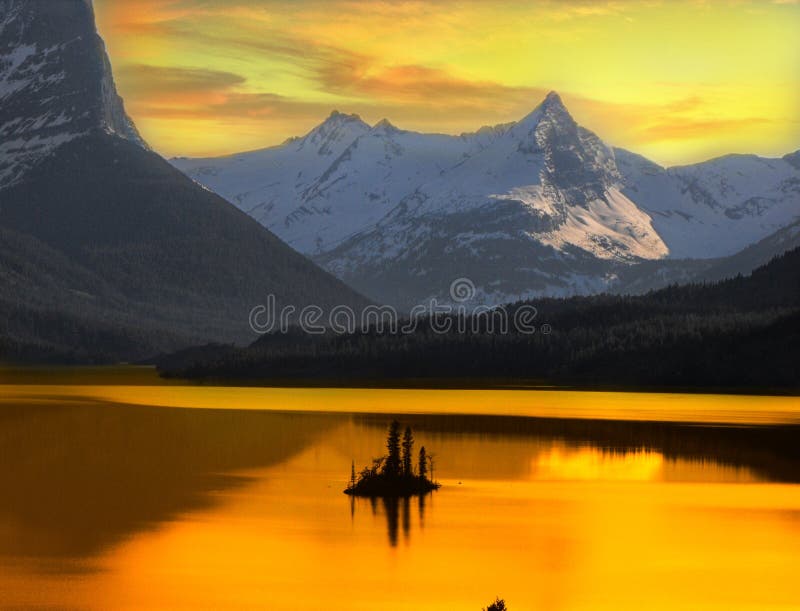 Beautiful Alaskan Sunset Framed By Mountains Free Public Domain Cc0 Image