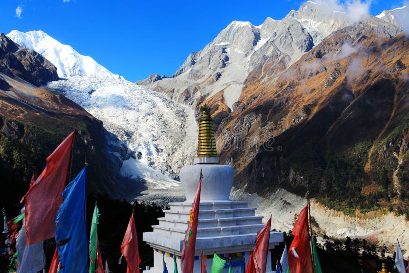 Beautiful autumn scenery in Hailuogou glaciers park