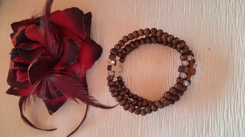 Daphne Beaded Bracelet Set in Burgundy | Groovy's | Beaded Bracelet Set