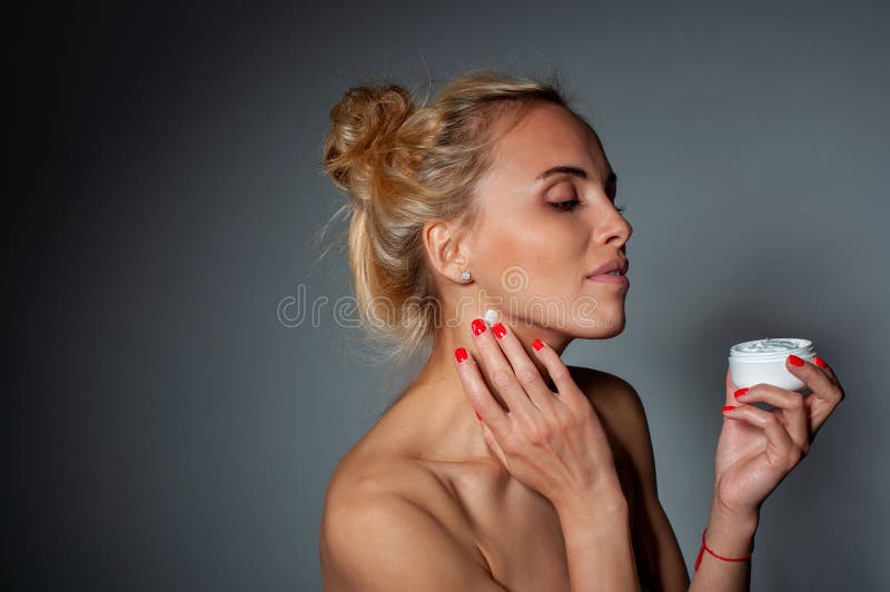 Horizontal Closeup Portrait Of A Blonde With Bare Shoulders Stock Image Image Of Blonde Cream 