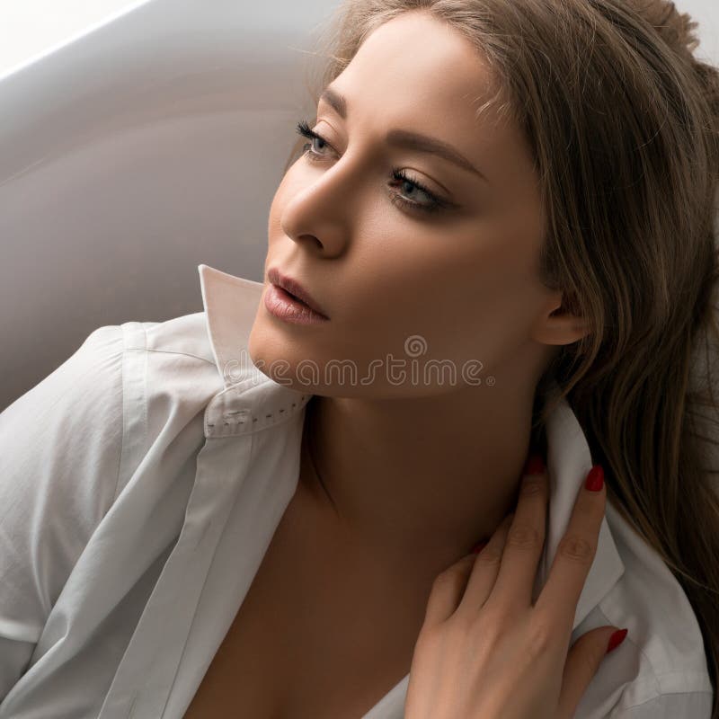 212 Beautiful Woman Wearing Unbuttoned Shirt Stock Photos Free & RoyaltyFree Stock Photos