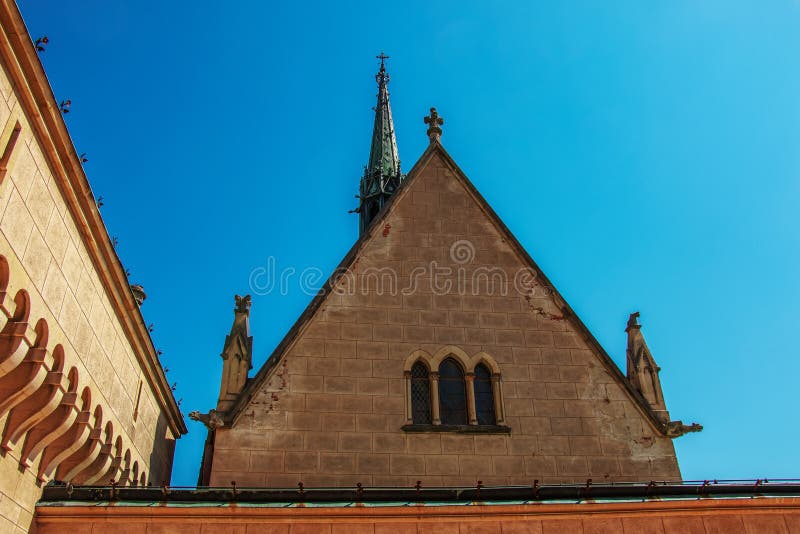 Krásny Bojnický zámok na Slovensku, Stredná Európa, UNESCO. Stredoveká architektonická pamiatka