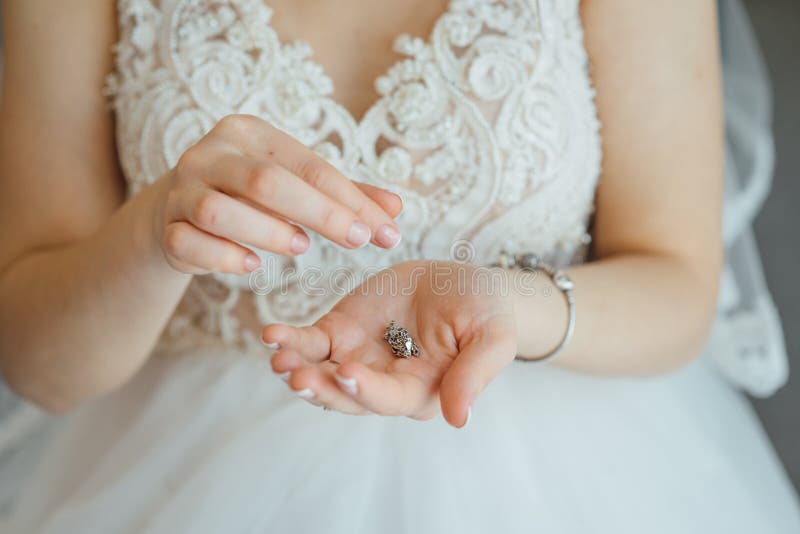Beautiful Bride Holding a Necklace in Her Hands Stock Image Image of face, engagement 143074445
