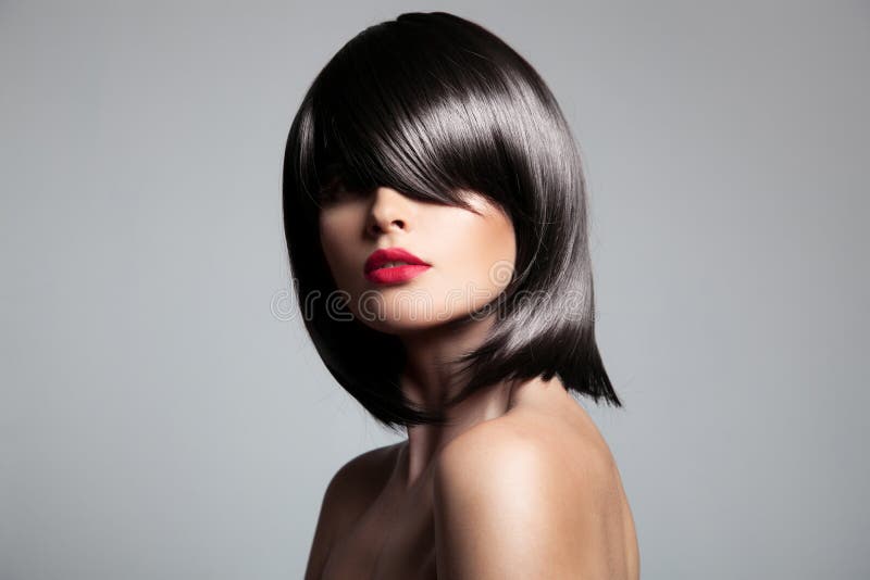 Hermoso morena perfecto brillante cabello.