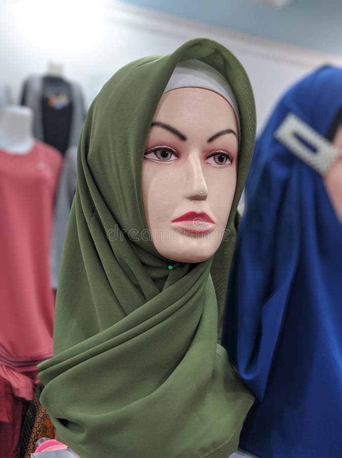 Blue Hijab Woman Mannequin Stock Photos - Free & Royalty-Free Stock ...