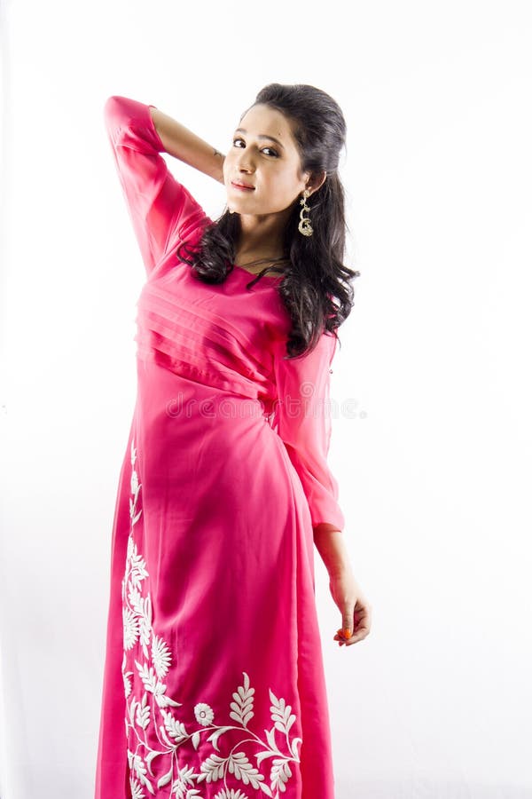 Soha Modal Kalidar Long Kurti: Elegant Chikankari Fashion – Saibo Lifestyle