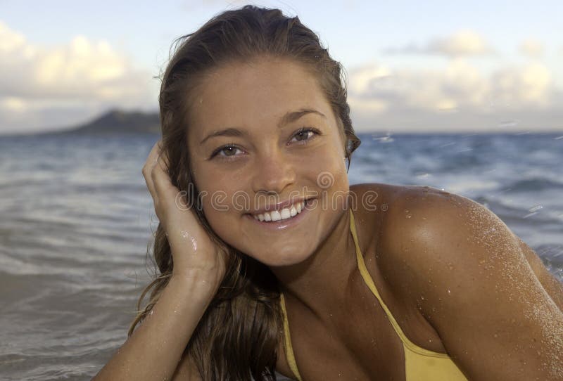 Girl In Bikini Under A Pier Stock Image Image Of Green Shade 31729669