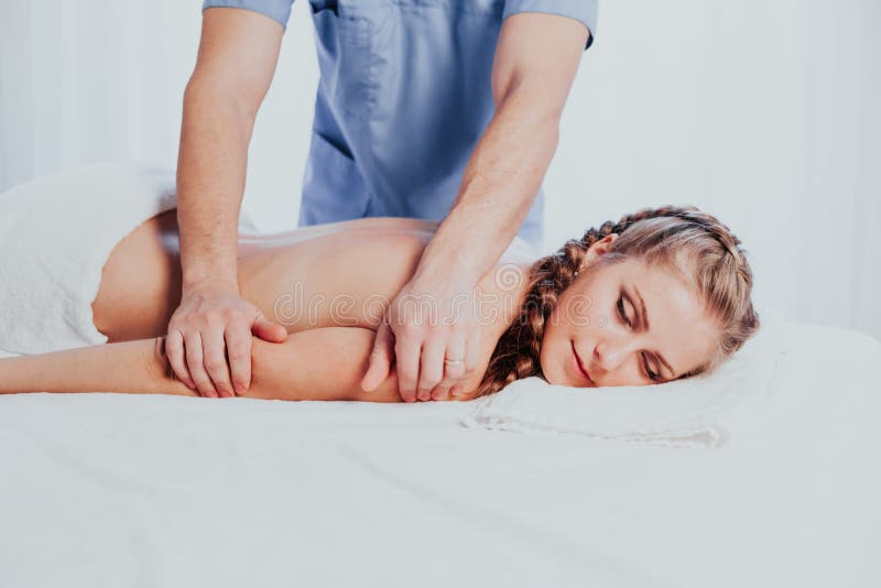 How to give an amazing back massage - Professional Beauty