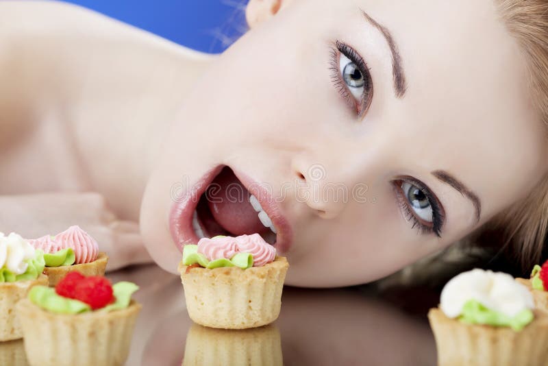 Beautiful girl who eats cakes