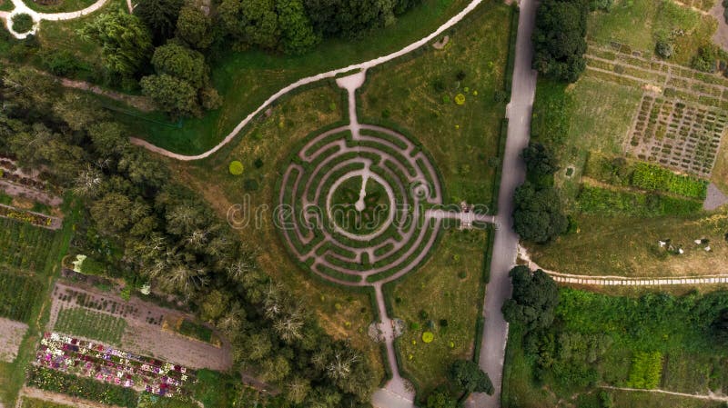 A beautiful green labyrinth in the botanical garden named after M.M. Grishka, Kiev, Ukraine royalty free stock photos A beautiful green labyrinth in the botanical garden named after M.M. Grishka, Kiev, Ukraine royalty free stock photos